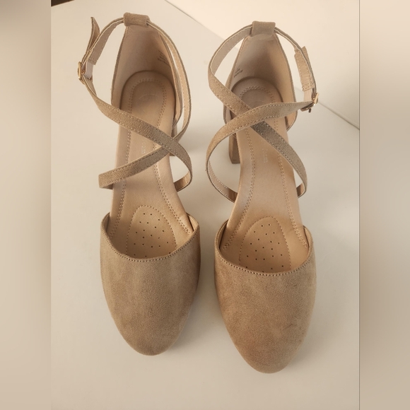 Womens Foster Tru Comfort Foam Almond Toe Block Heel Pumps Size 8.5 - Picture 2 of 9